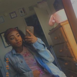 Meet your Posher, Ayanna